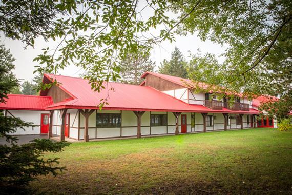 Northern Pine Inn Hayward Bagian luar foto