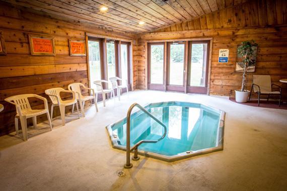 Northern Pine Inn Hayward Bagian luar foto
